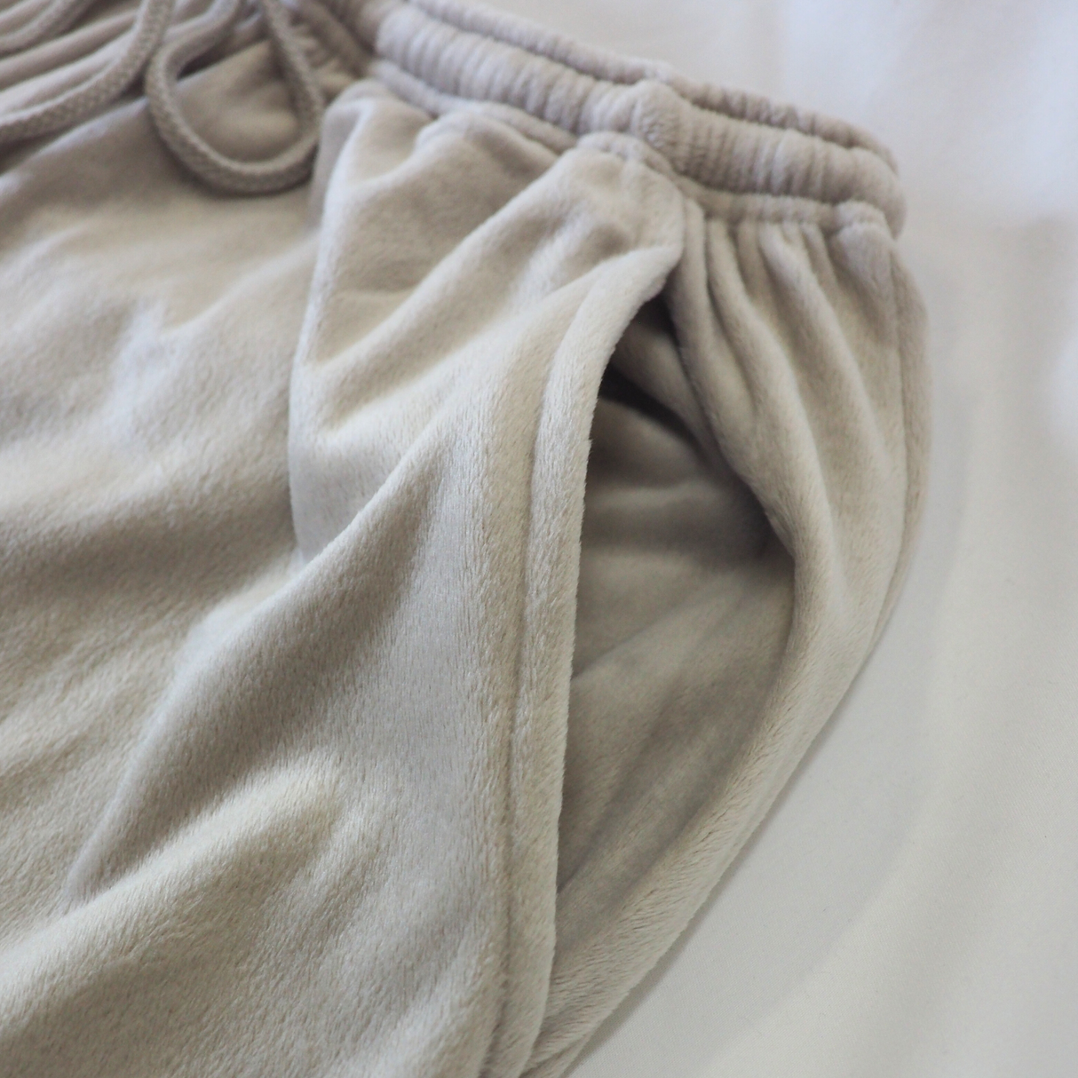 【ONFEEL】ストレッチベロアルームウェア(上下セット)