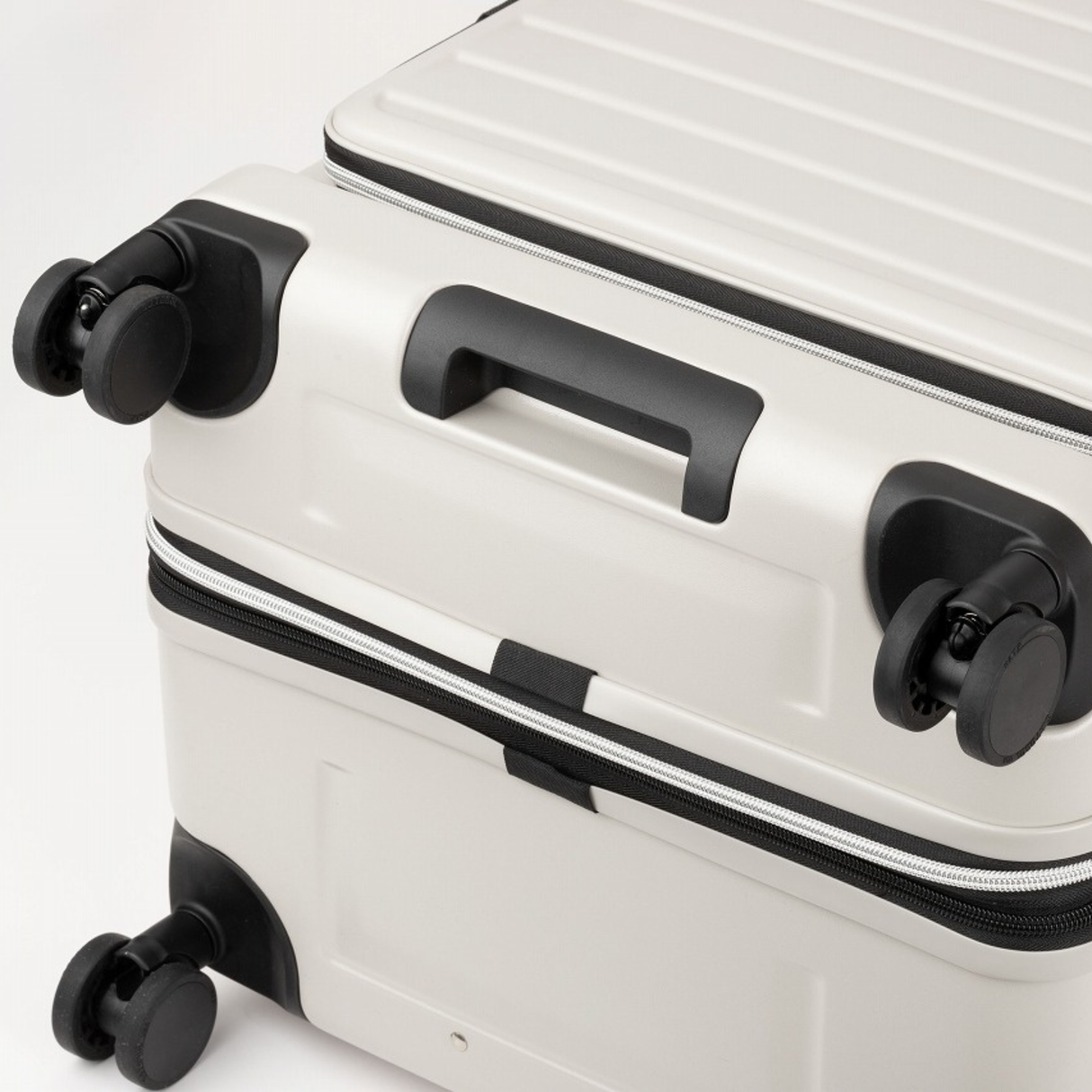 ストッパー付きフロントオープンキャリーMALIBU24L