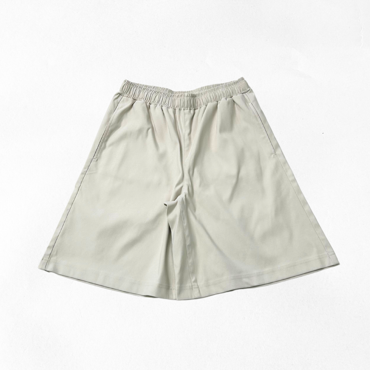 NOBIRUNOストレッチショートパンツ