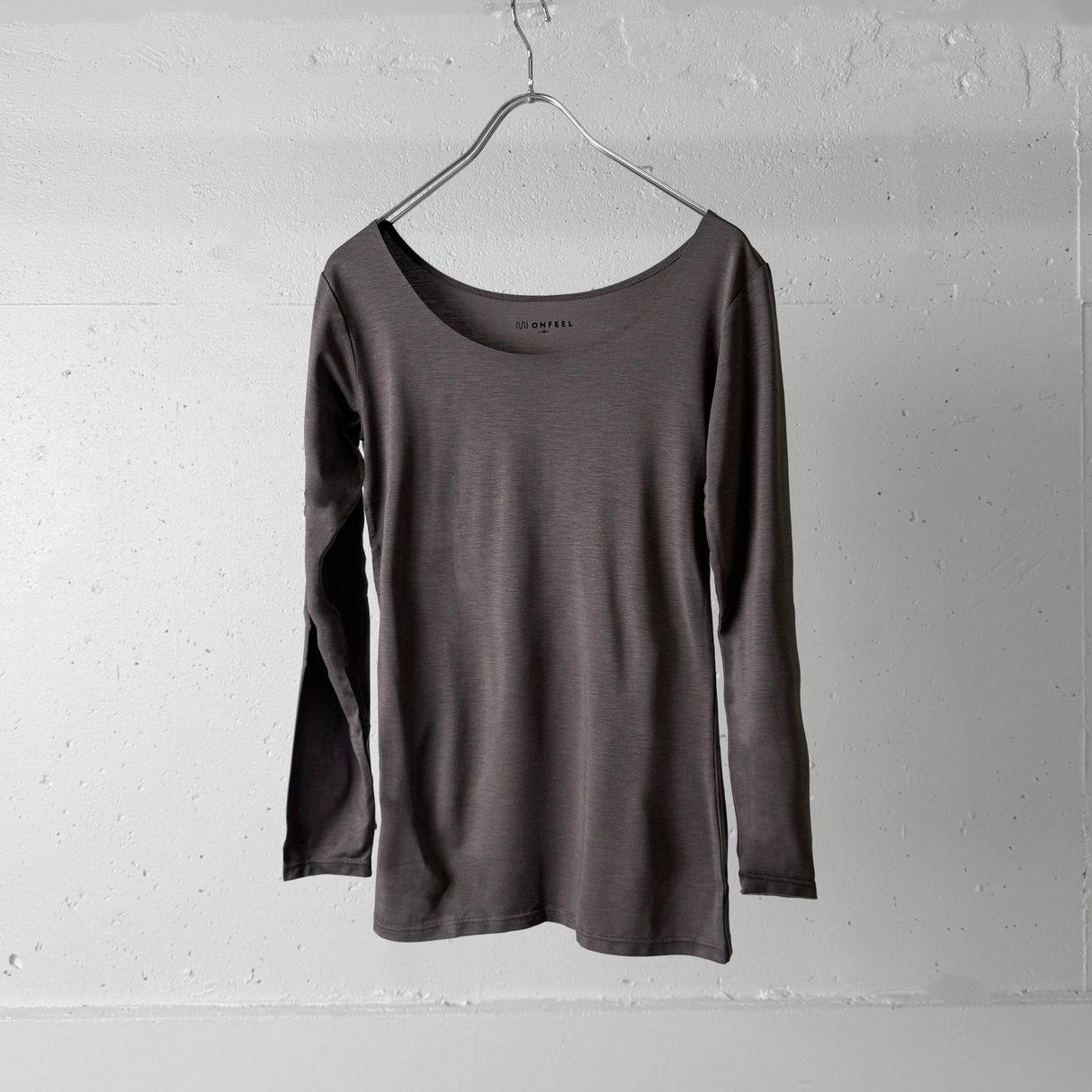 【ONFEEL】シームレスインナーT/8分袖