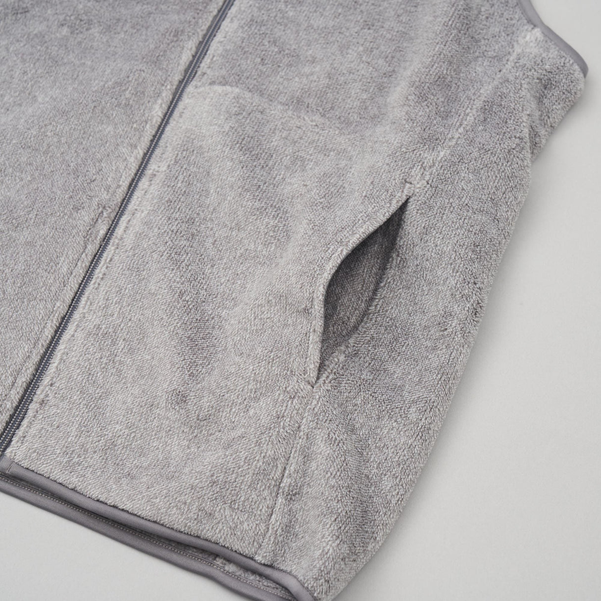 シルキーフリースベスト(2024年モデル)