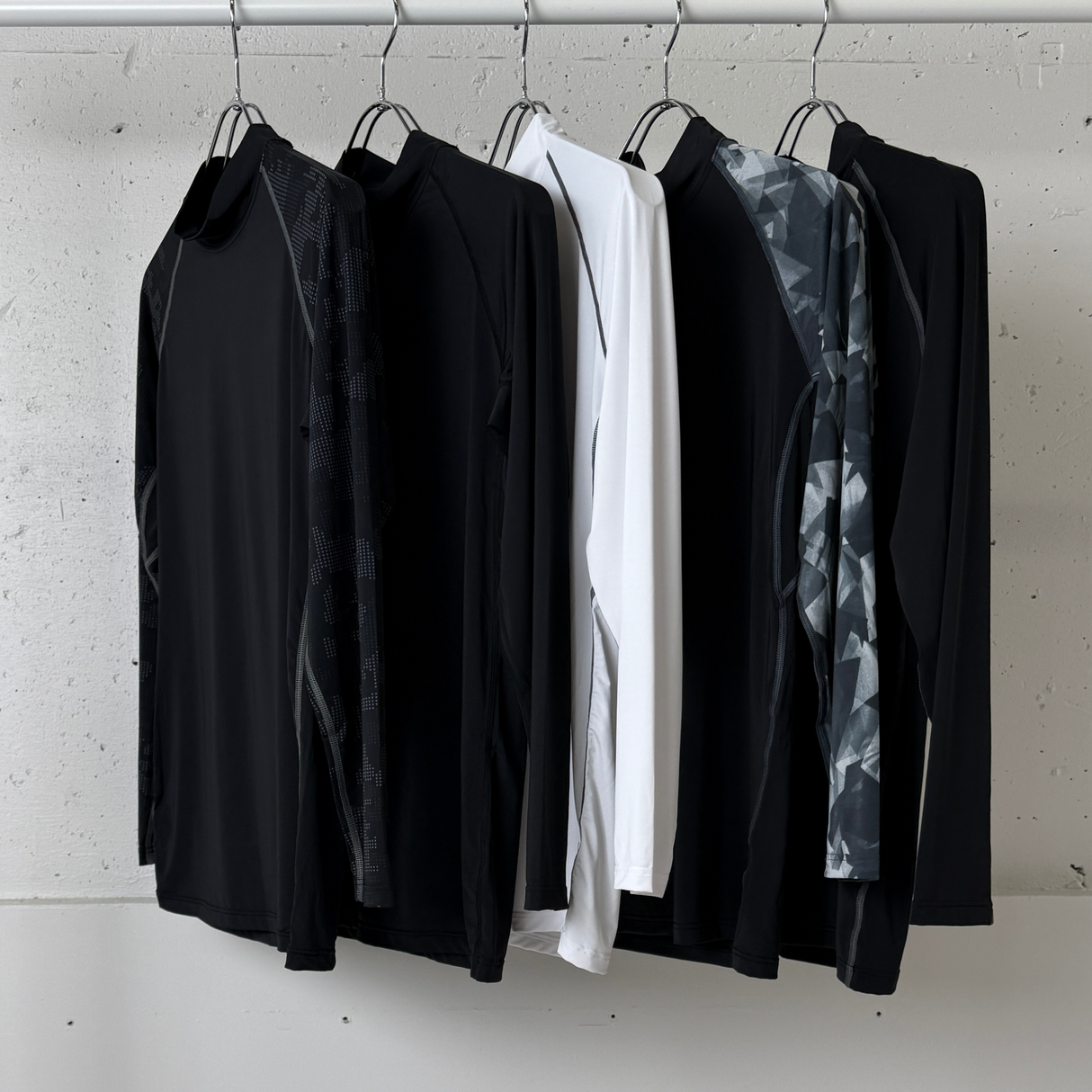 超冷感コンプレッションインナー(モックネック)