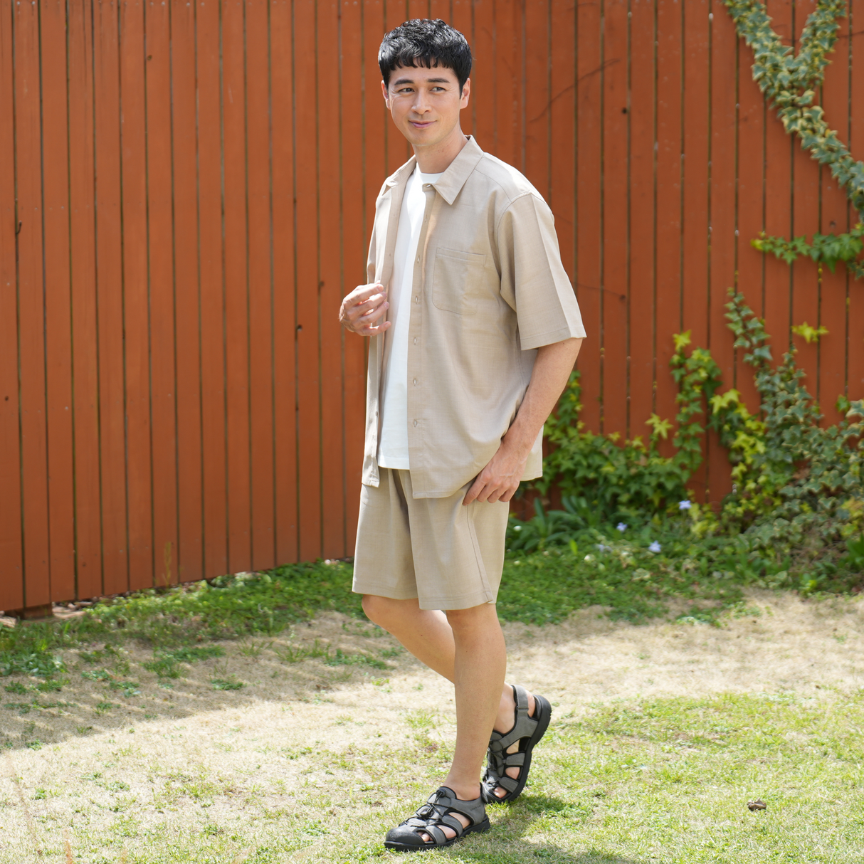 NOBIRUNOストレッチショートパンツ(リネンライク)