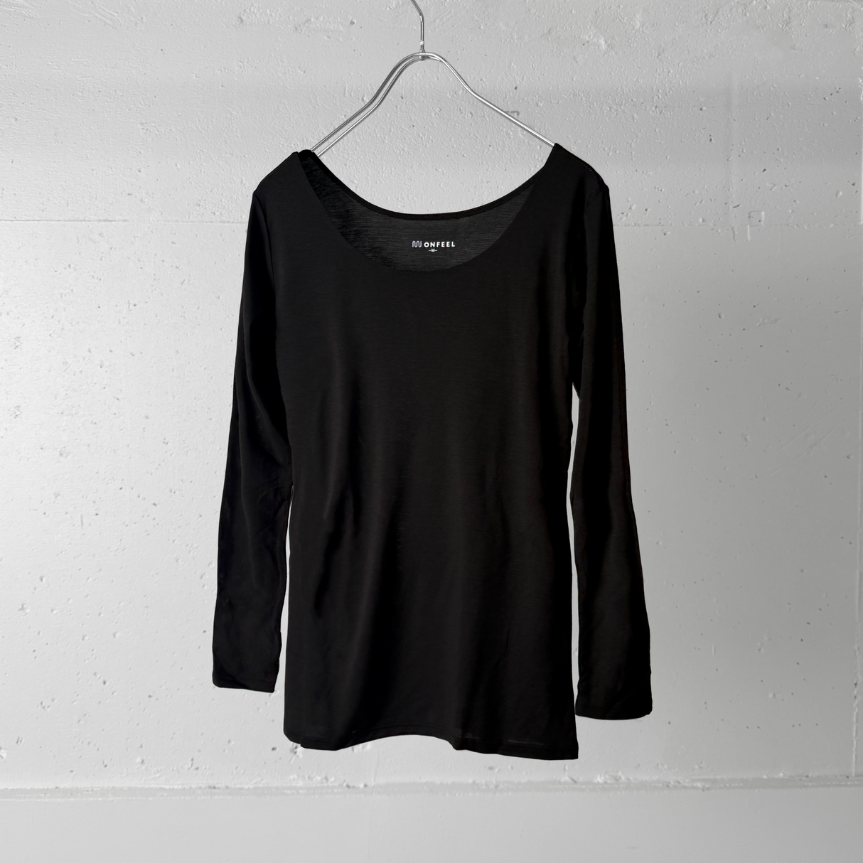 【ONFEEL】シームレスインナーT/8分袖