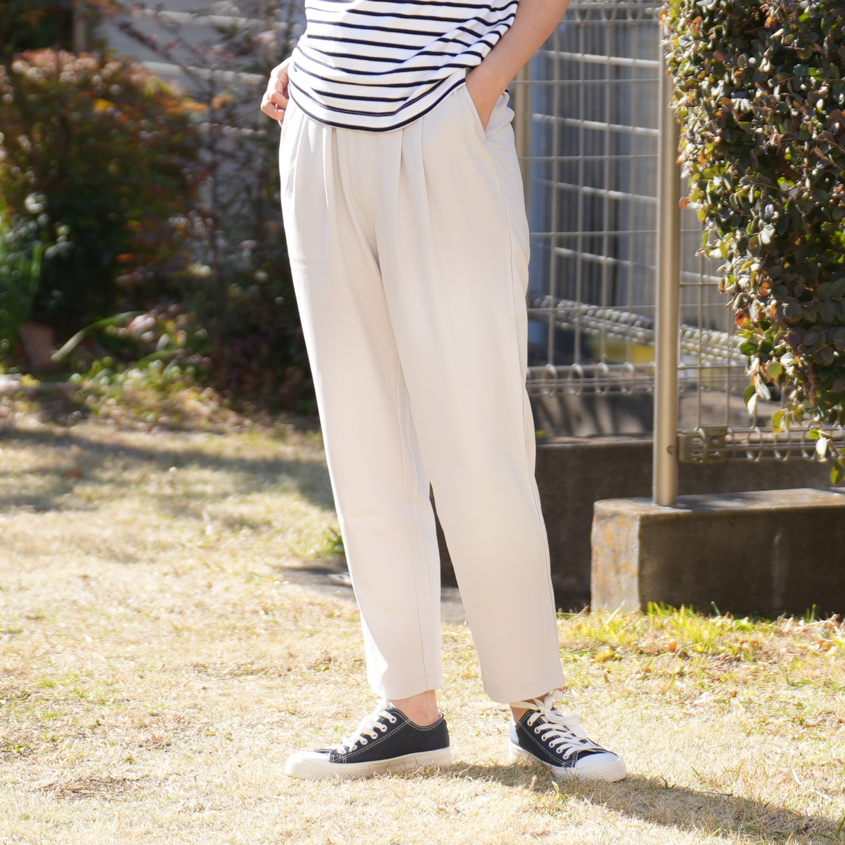 サラックステーパードパンツ