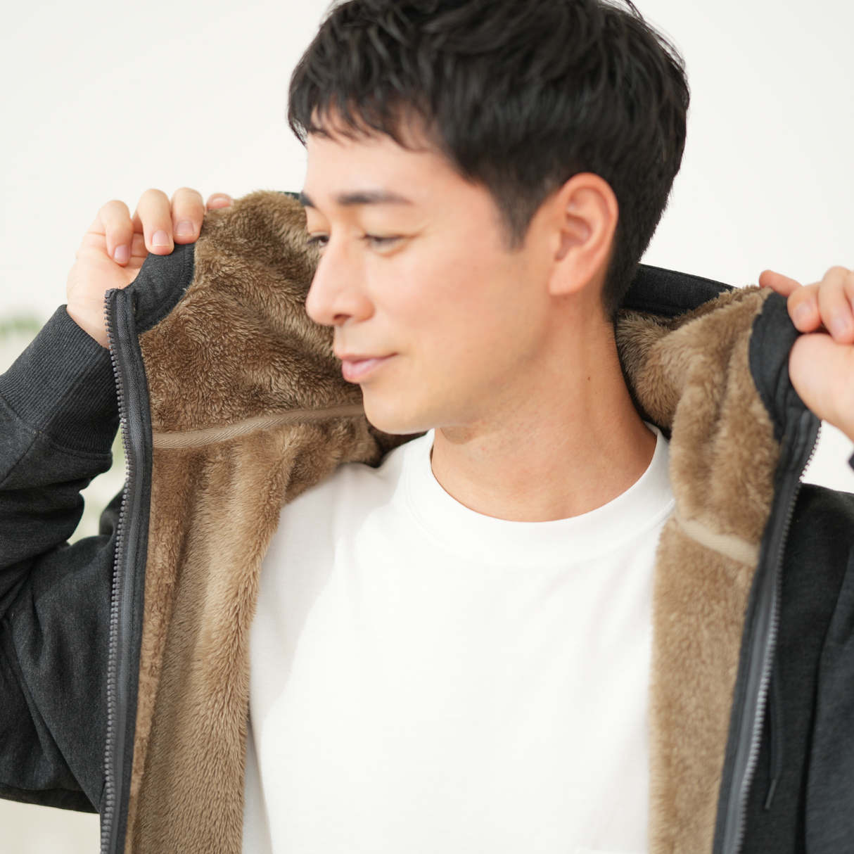 裏ボアジップパーカー