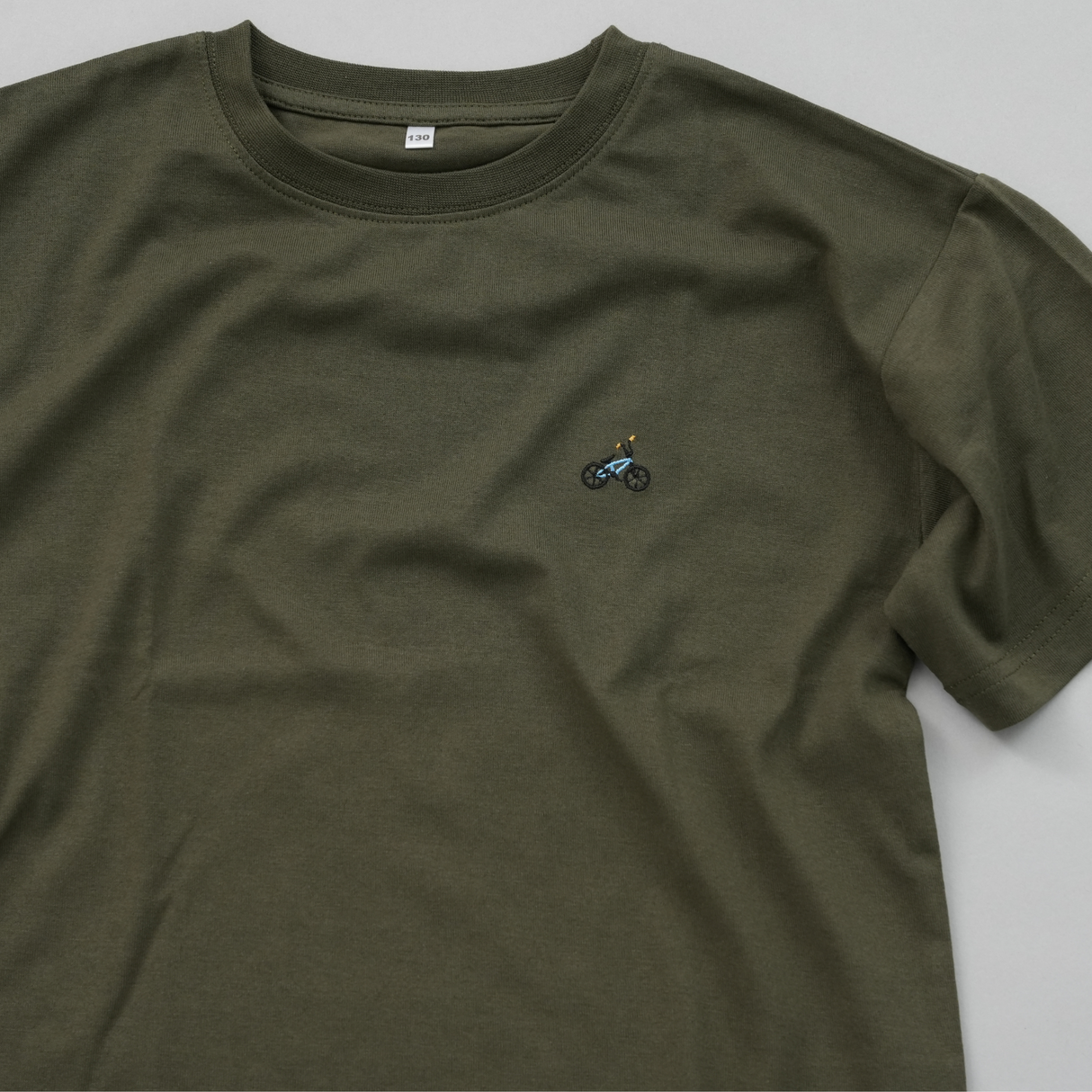 刺繍Tシャツ