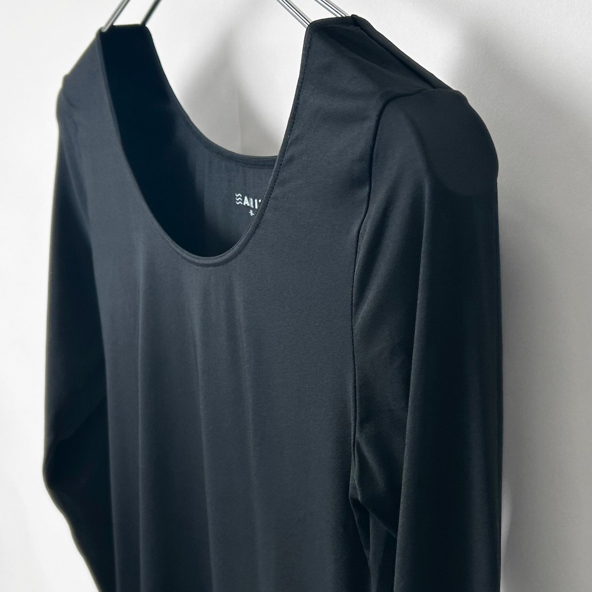 AIRITYナイロン長袖