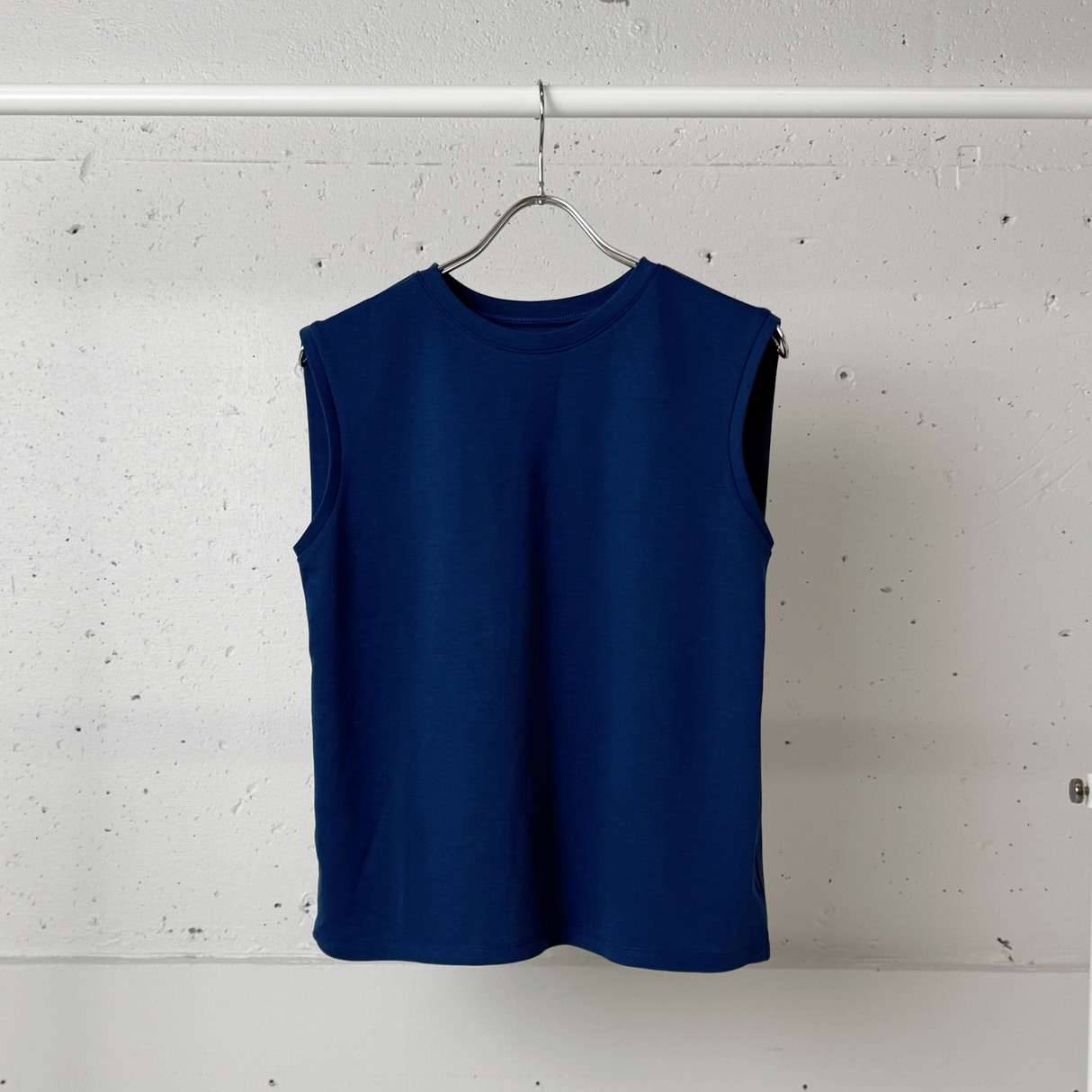 エアリティノースリーブTシャツ