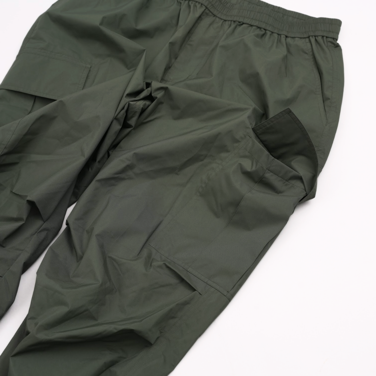 テックシェルワイドカーゴパンツ