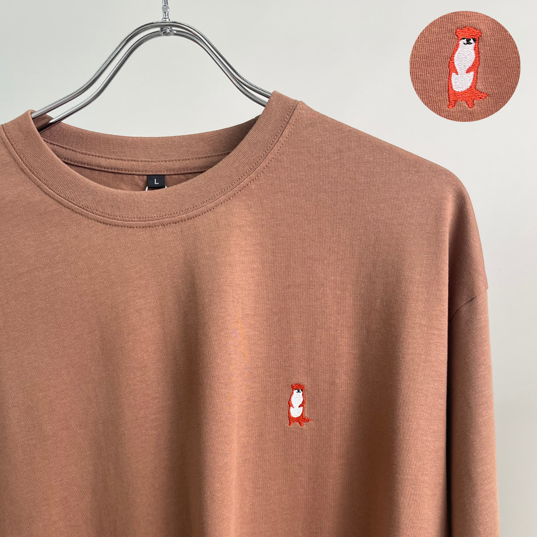 綿100%長袖刺繍Tシャツ