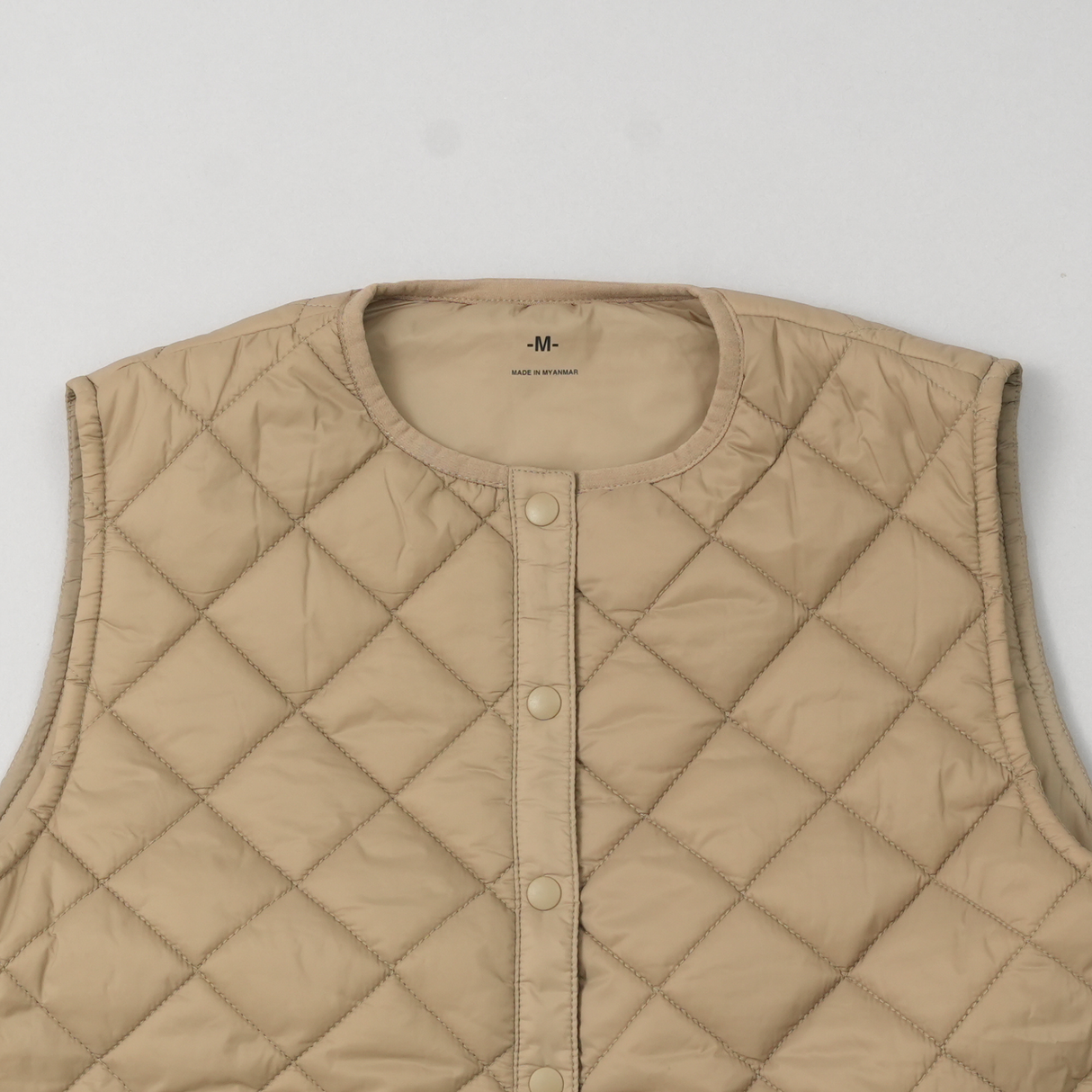 ライトパフベスト