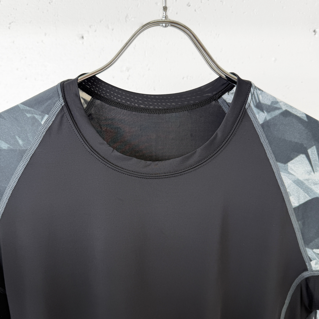 超冷感コンプレッションインナー(クルーネック)