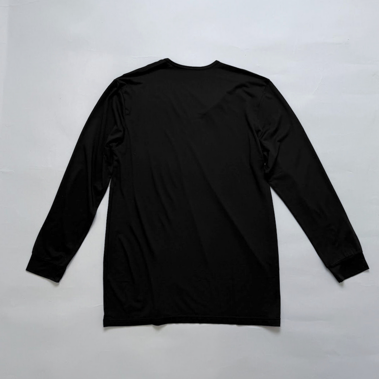 【ONFEEL】VネックインナーT/長袖