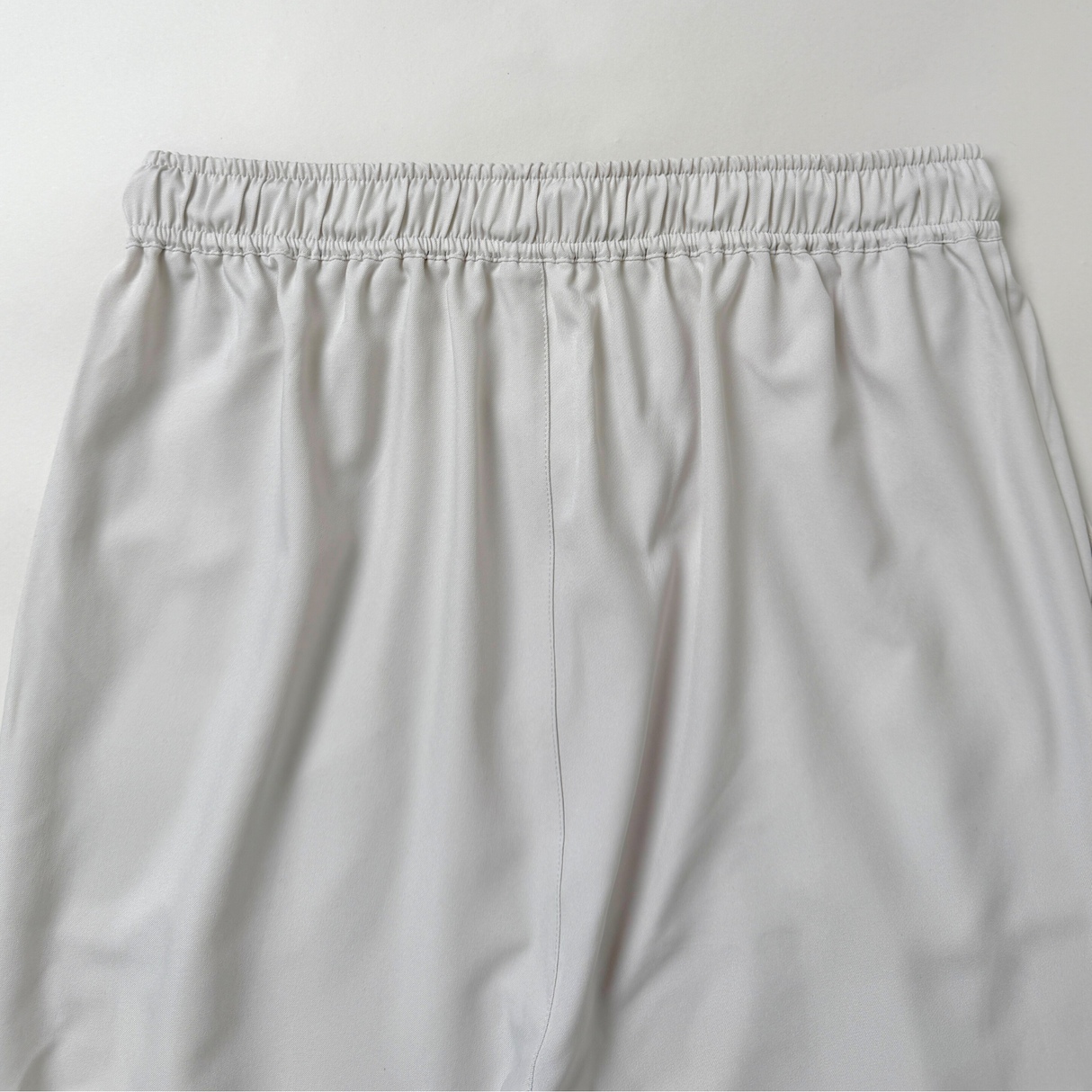 サラックステーパードパンツ