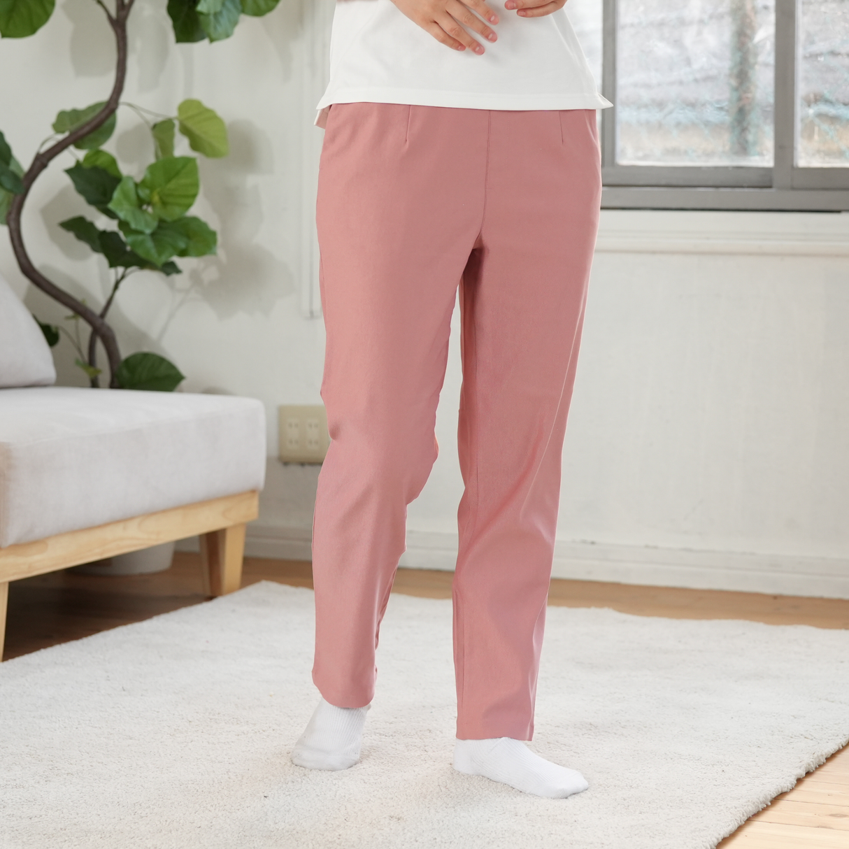 ［NOBIRUNO］ストレッチパンツ