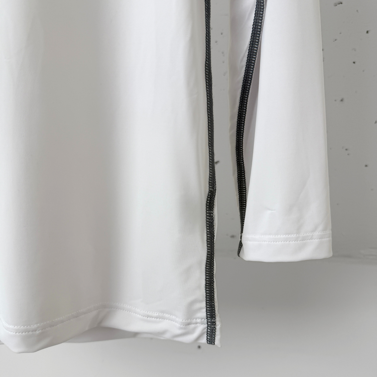 超冷感コンプレッションインナー（モックネック）