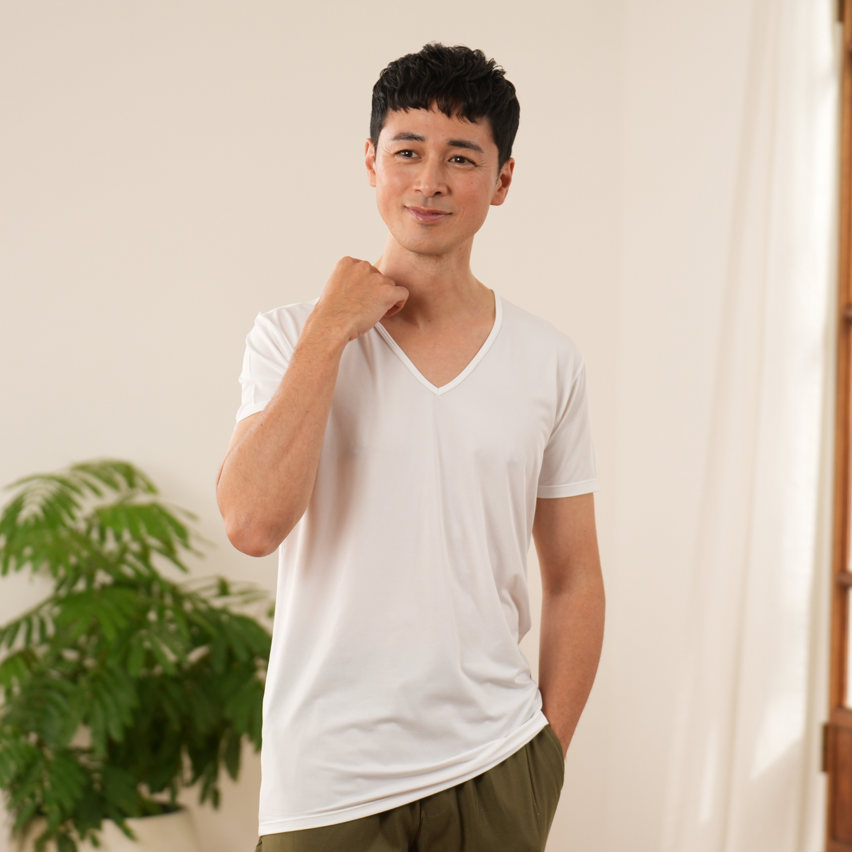 AIRITYＶネック半袖