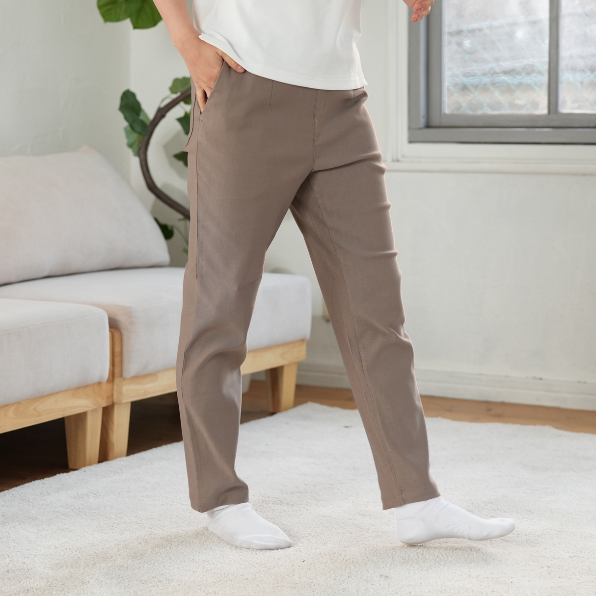 ［NOBIRUNO］ストレッチパンツ