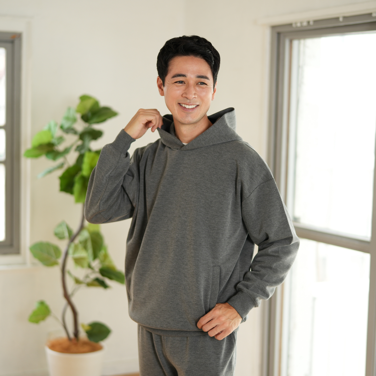 エアリーストレッチ オーバーサイズプルパーカー