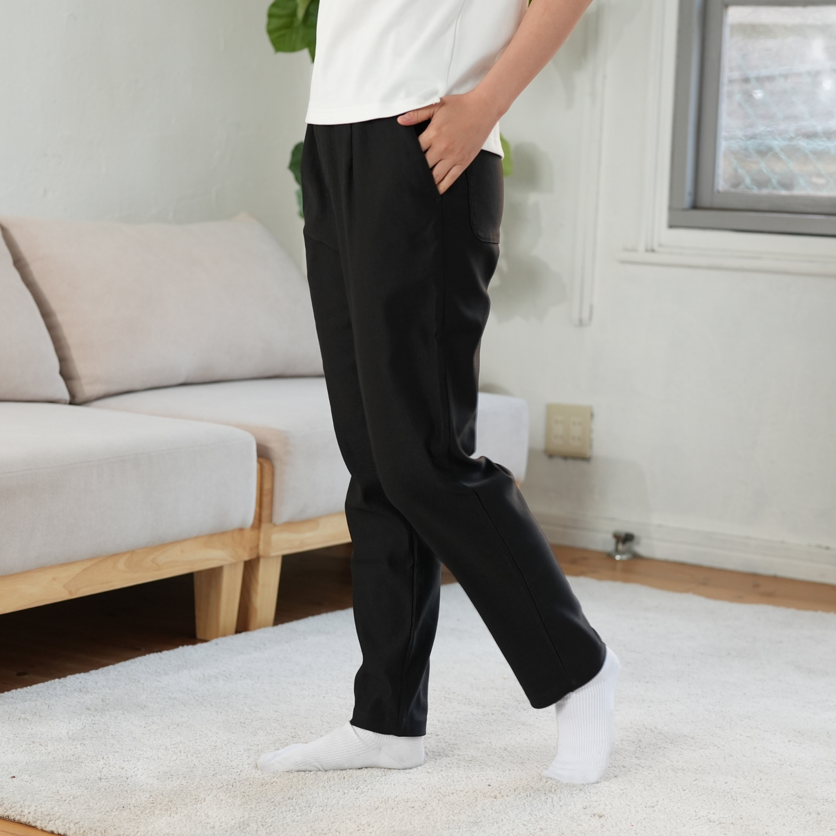 ［NOBIRUNO］ストレッチパンツ