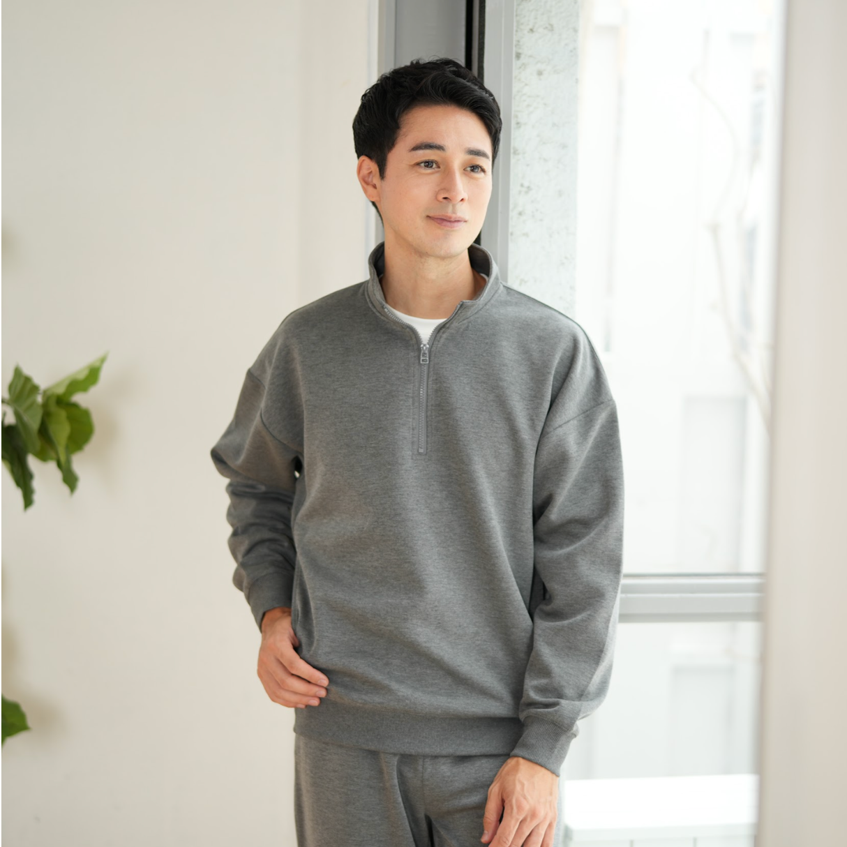 エアリーストレッチ ハーフジッププルオーバー