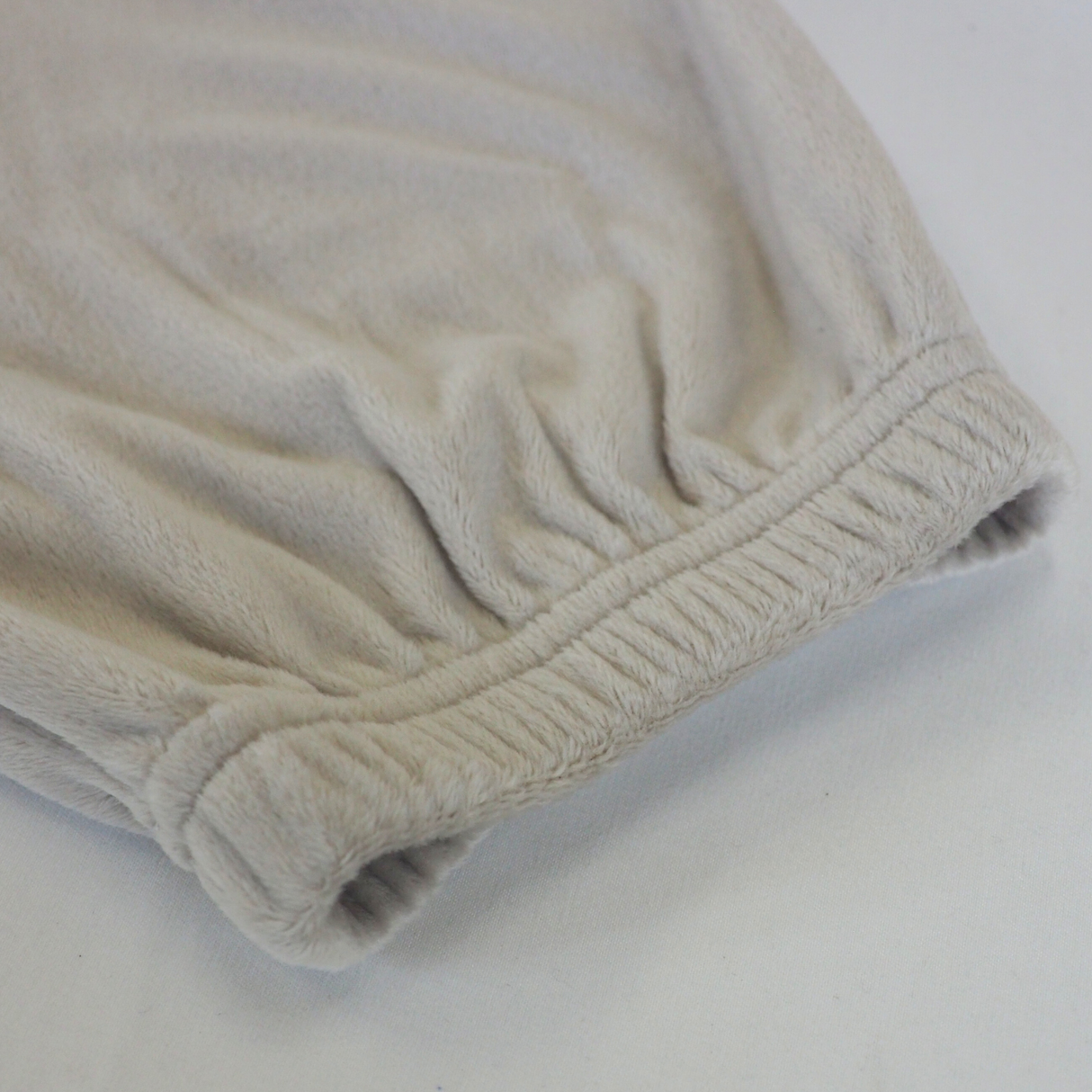 【ONFEEL】ストレッチベロアルームウェア(上下セット)