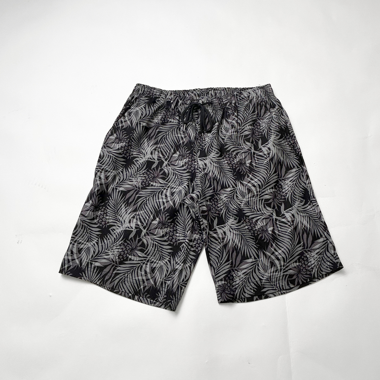 NOBIRUNOストレッチショートパンツ（総柄）