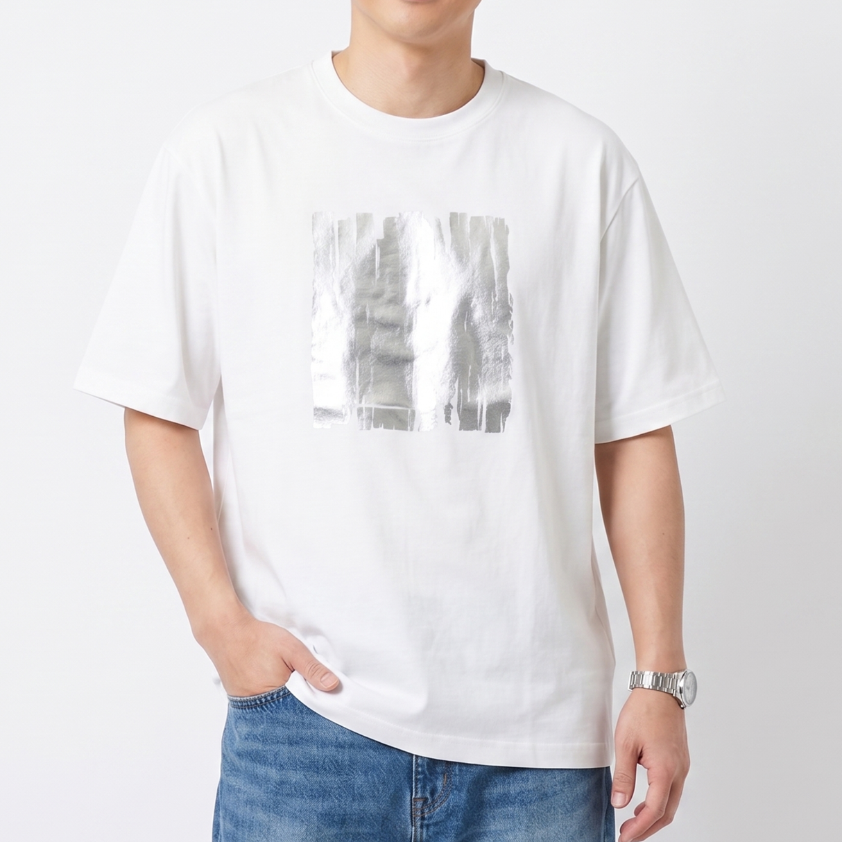 ホイルプリントTシャツ(スクエア)