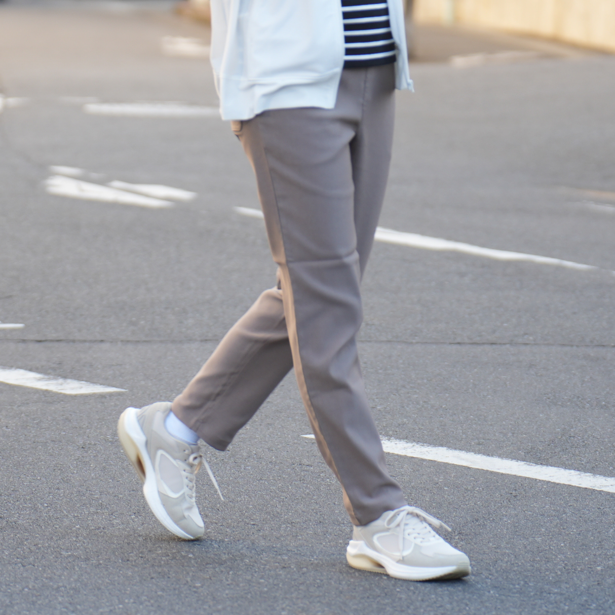 ［NOBIRUNO］ストレッチパンツ