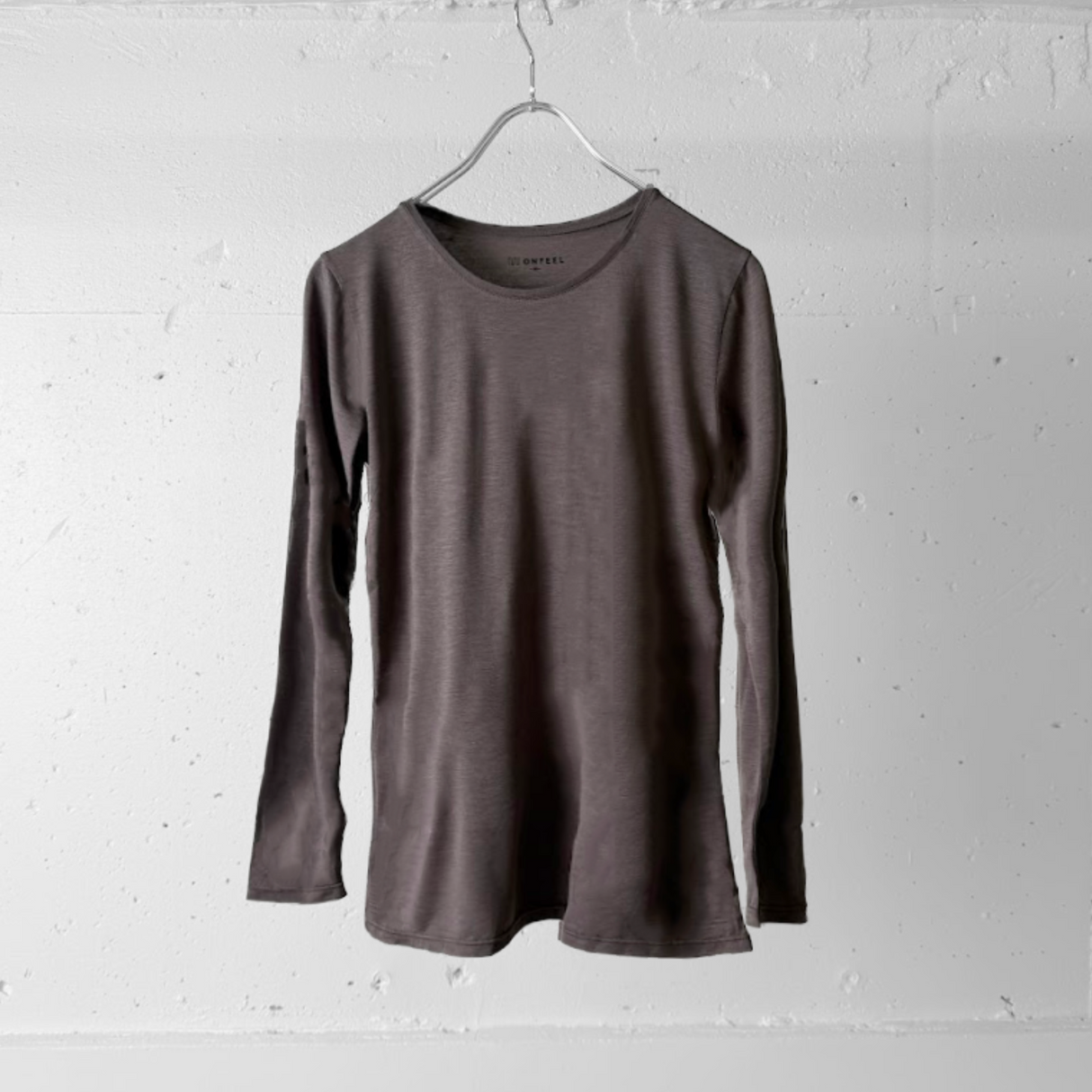 【ONFEEL】UネックインナーT/９分袖