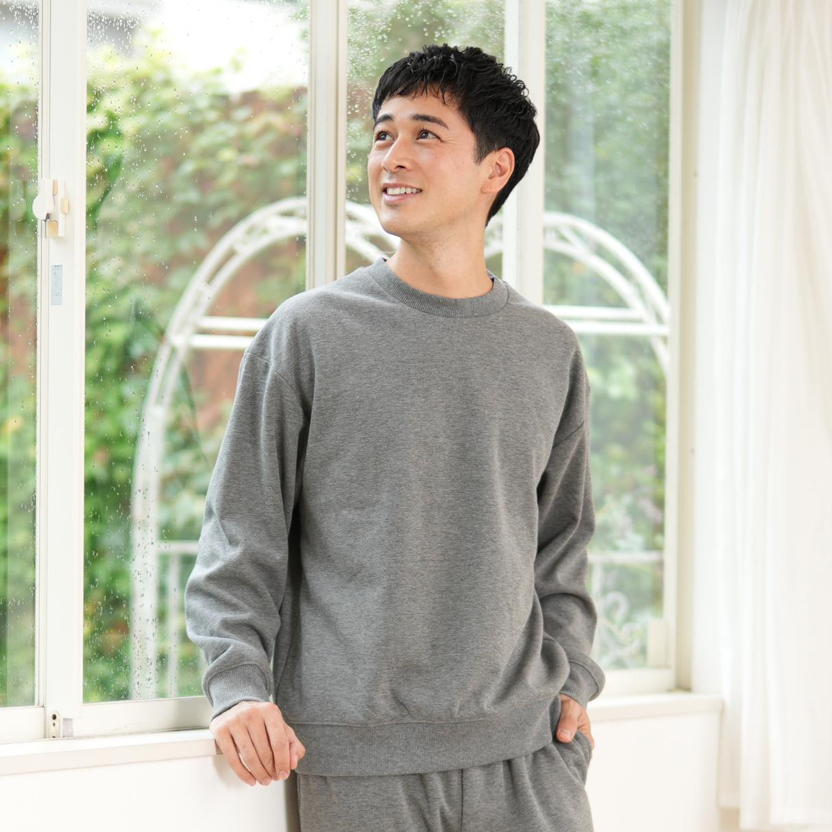 裏ボアクルーネックトレーナー