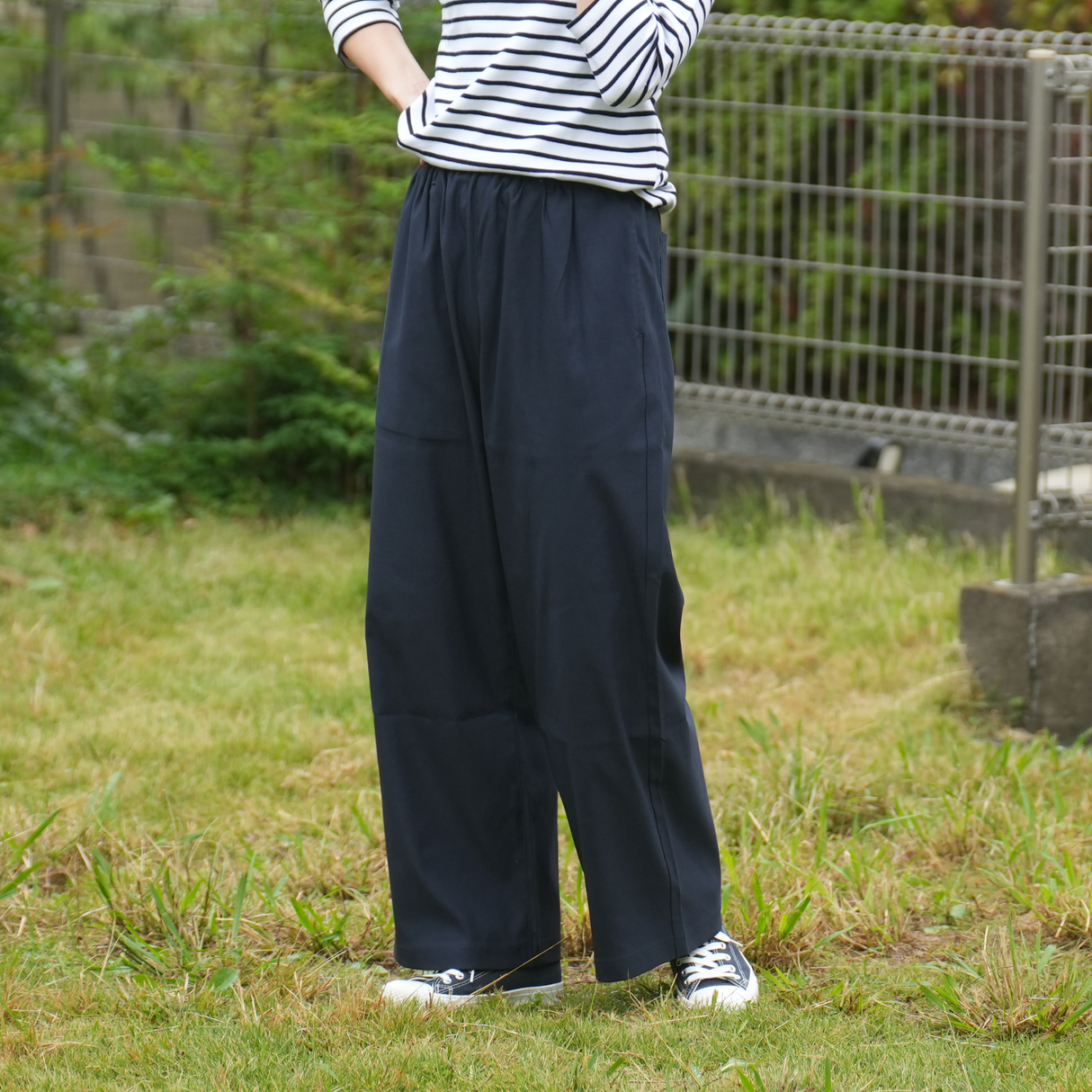 NOBIRUNOストレッチワイドパンツ – RIALT