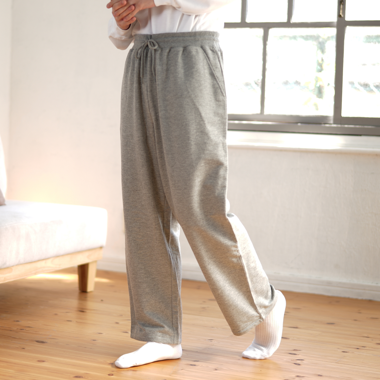 ライトウェイトスウェットワイドパンツ