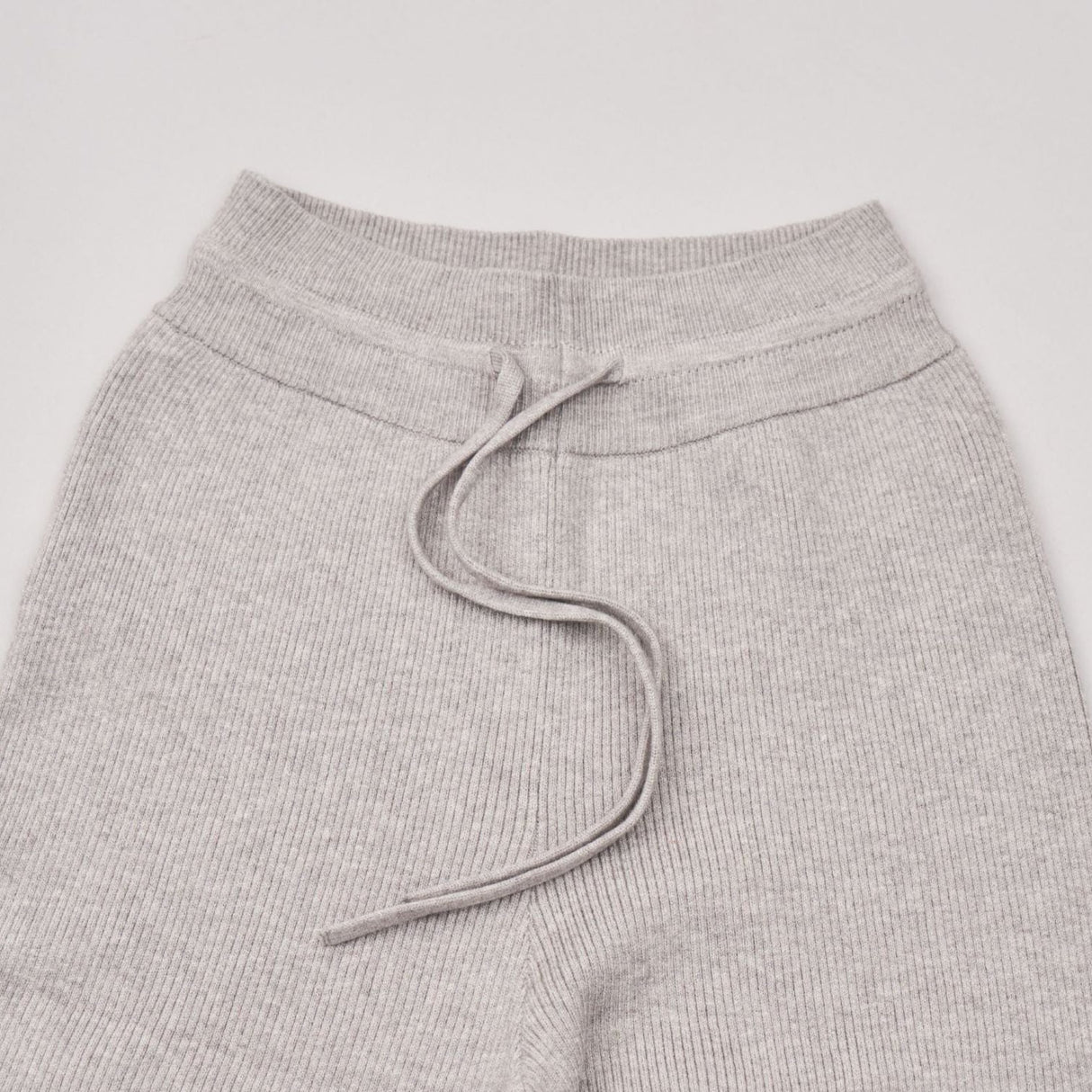 シルキーニットパンツ