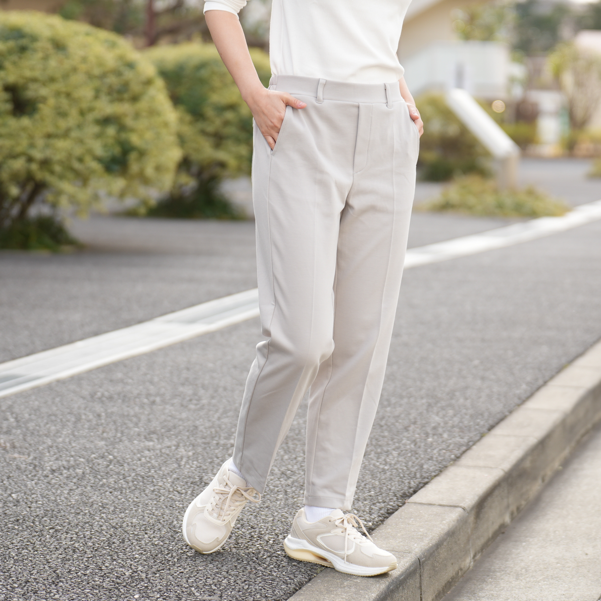 ［NOBIRUNO］ストレッチパンツ360°