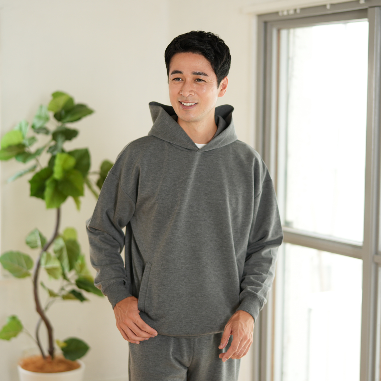 エアリーストレッチ オーバーサイズプルパーカー