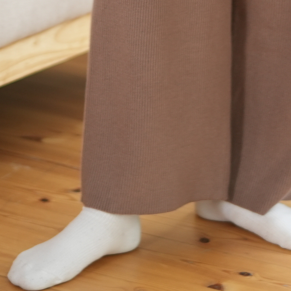 シルキーニットパンツ