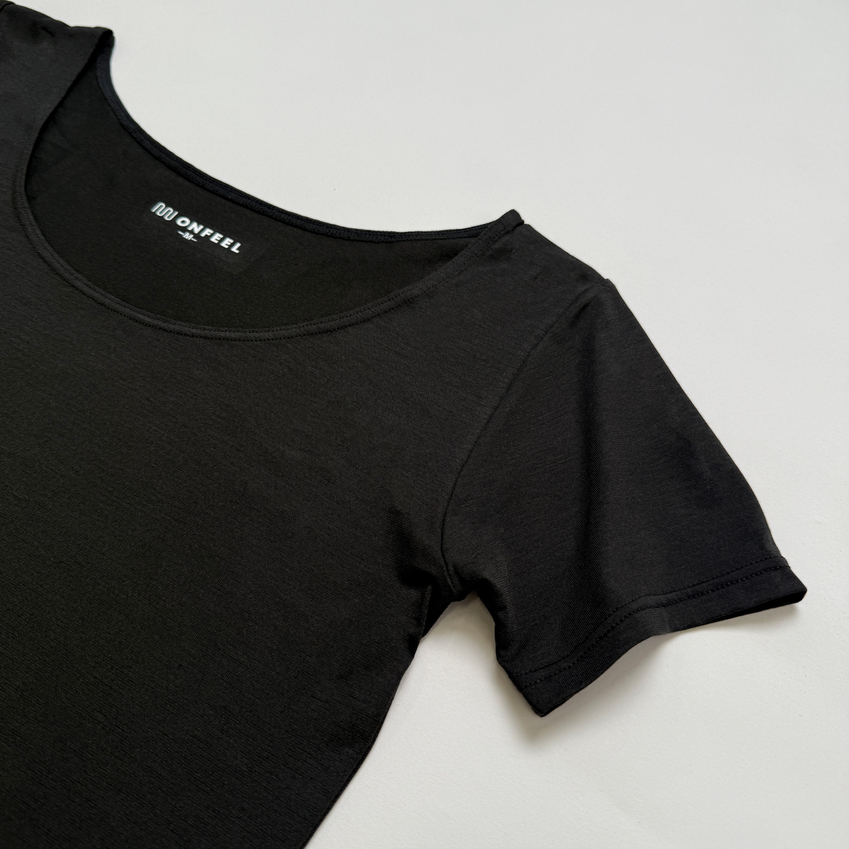 【ONFEEL】UネックインナーT/半袖