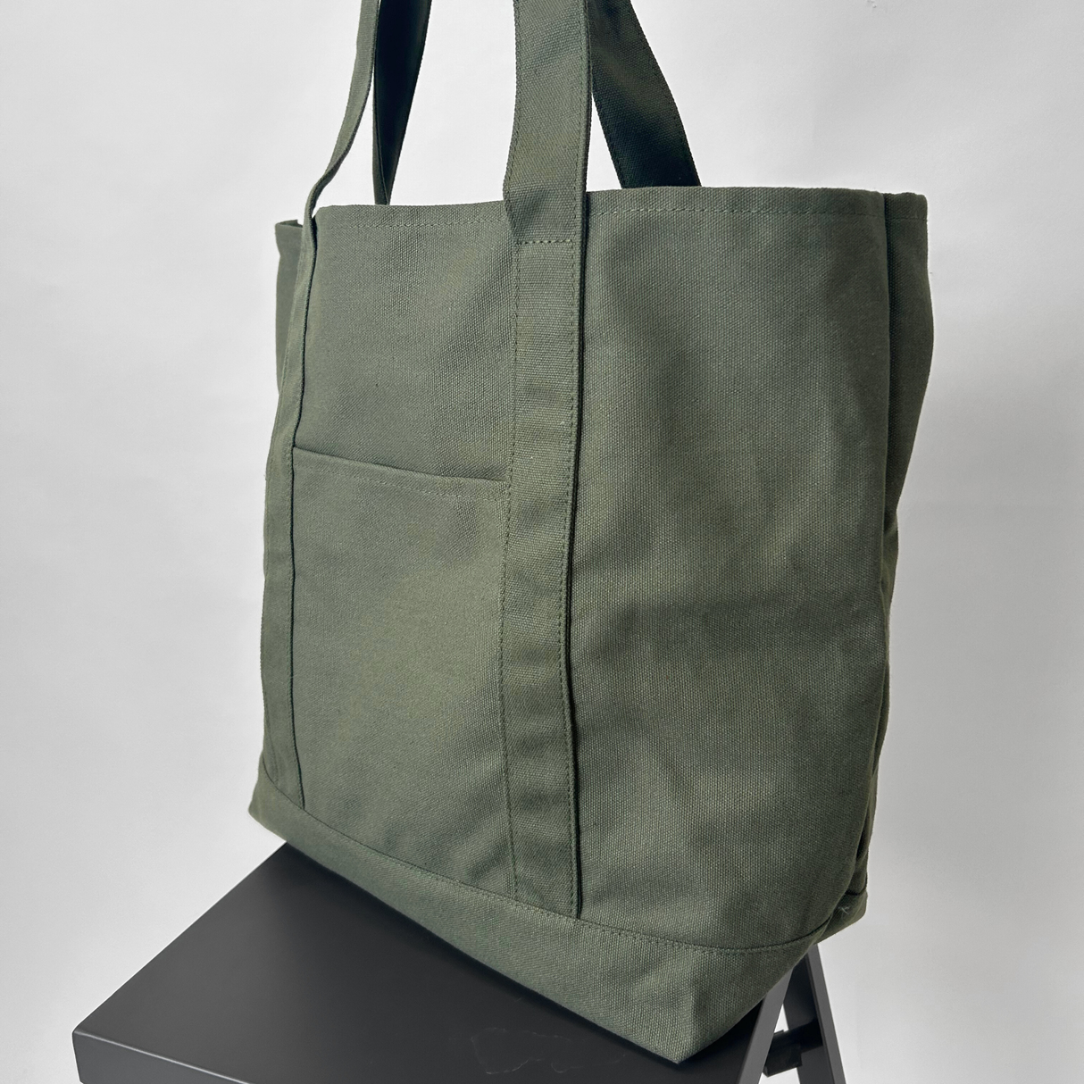 たっぷりカジュアルトートバッグ