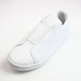 よごれにくい、脱ぎ履きしやすいスニーカー