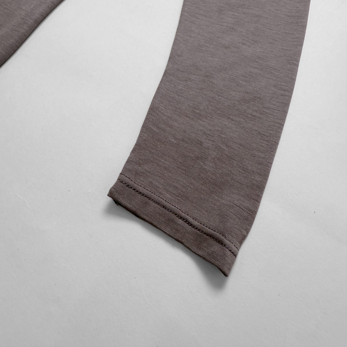 【ONFEEL】シームレスインナーT/８分袖