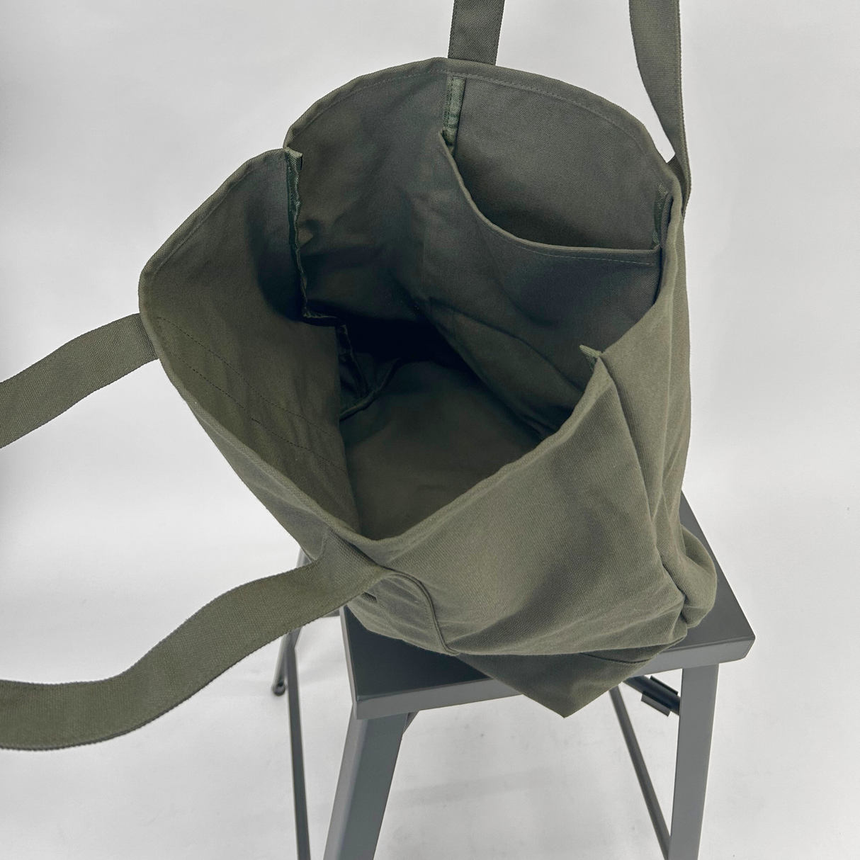 たっぷりカジュアルトートバッグ