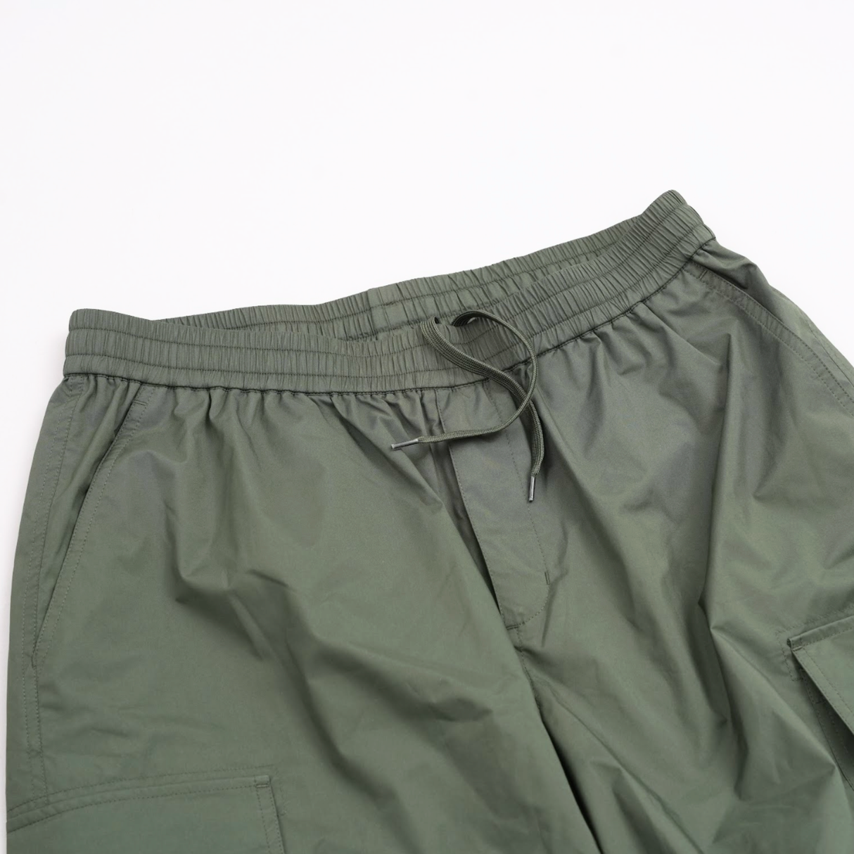 テックシェルワイドカーゴパンツ