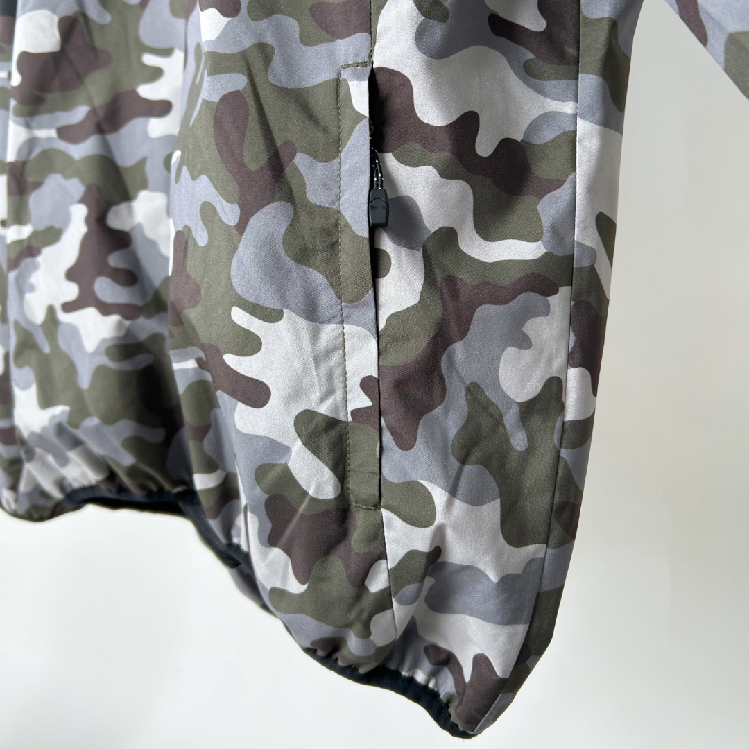 テックシェルパーカー（総柄）