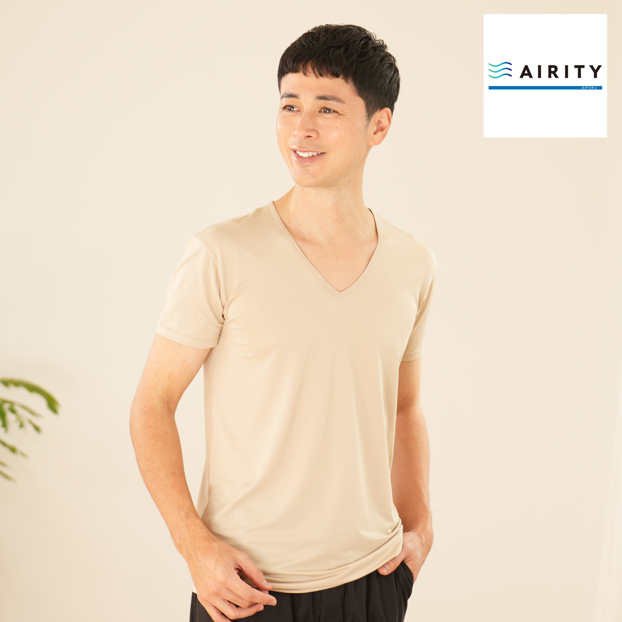 AIRITYＶネック半袖