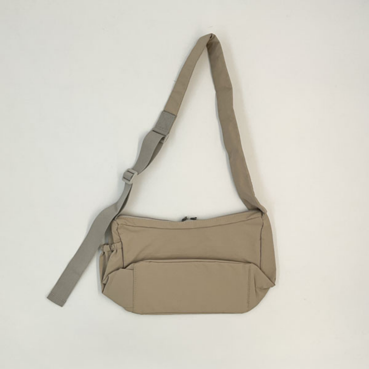 撥水ラウンドショルダーバッグ