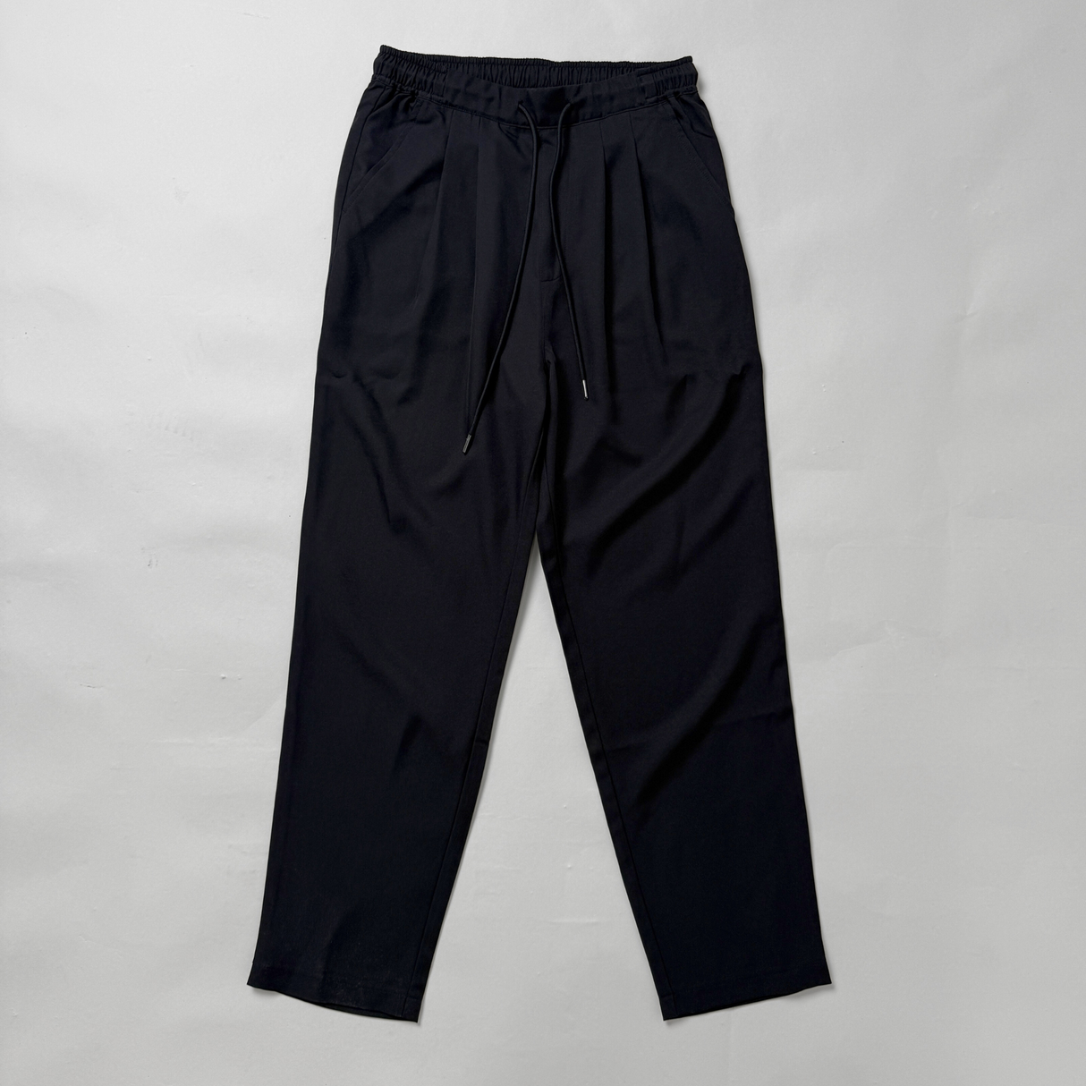 サラックステーパードパンツ