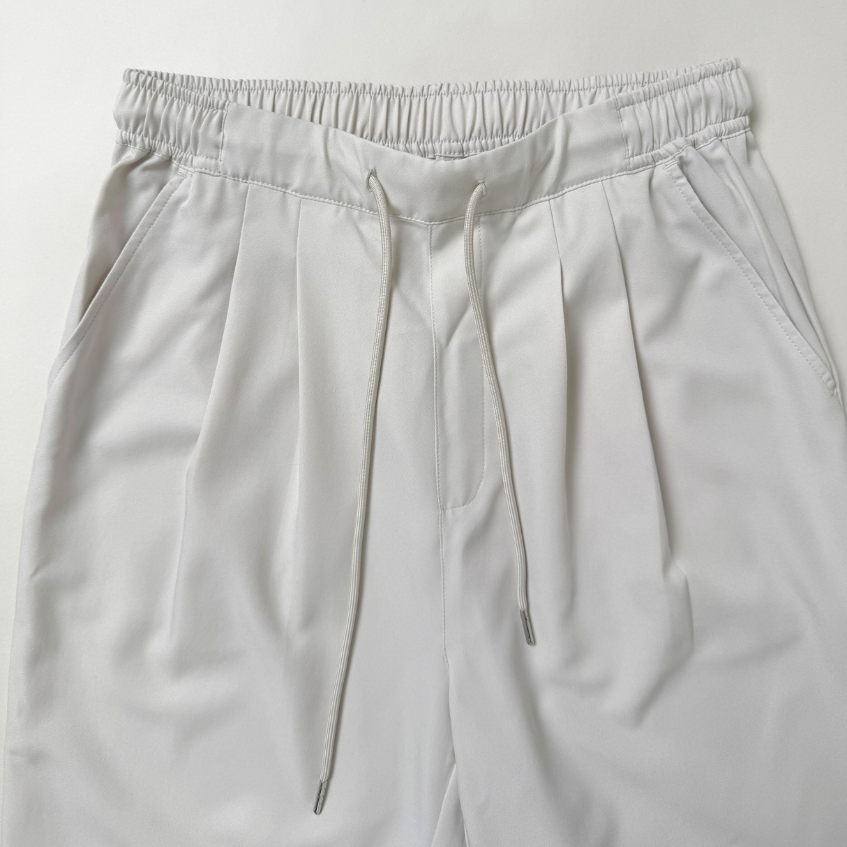 サラックステーパードパンツ