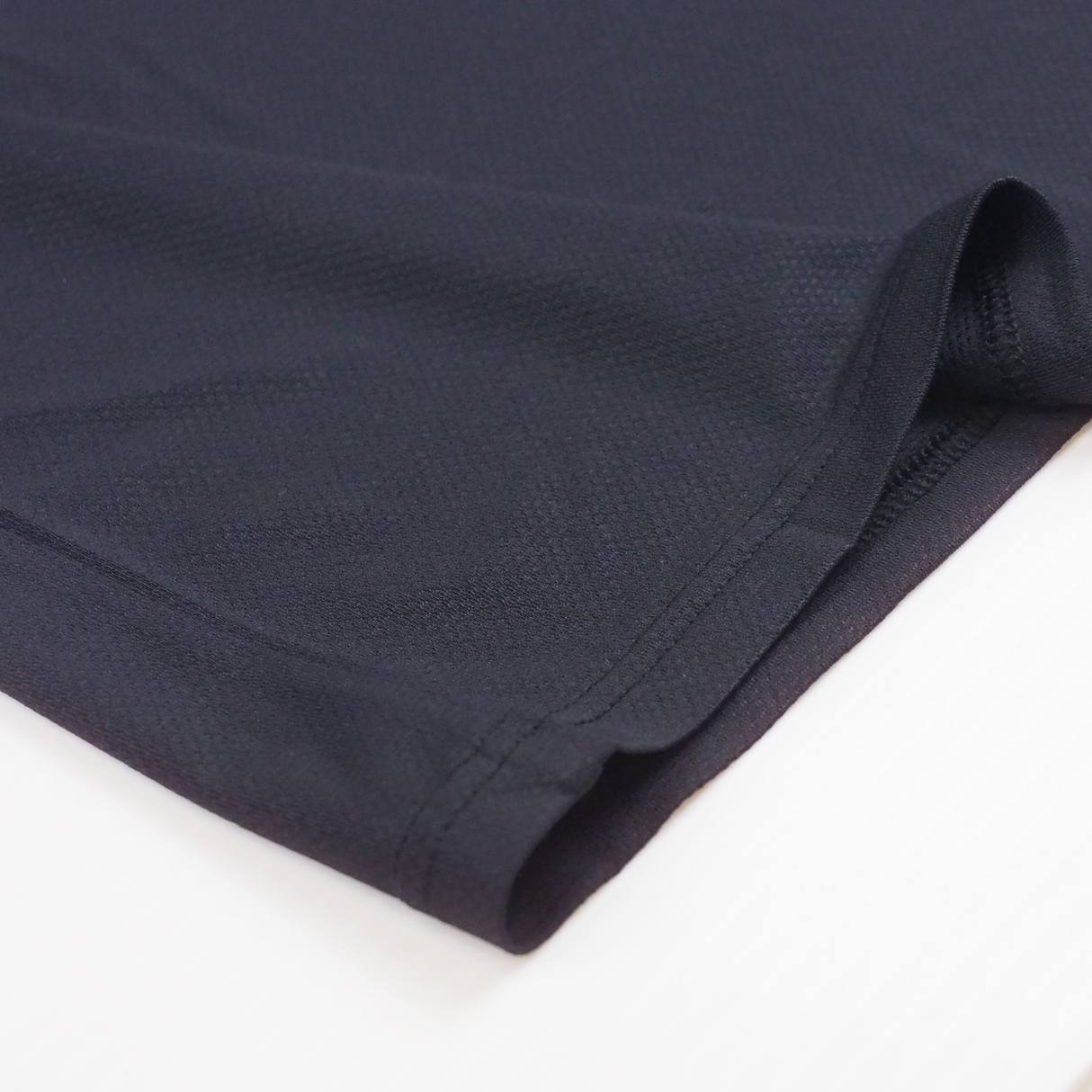 〔AIRITY〕メッシュVネック半袖